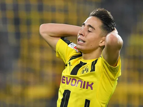 Cận cảnh tình huống dính thẻ đỏ của Emre Mor trước Hertha Berlin