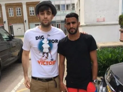 Riyad Mahrez bác tin đồn đàm phán với Chelsea