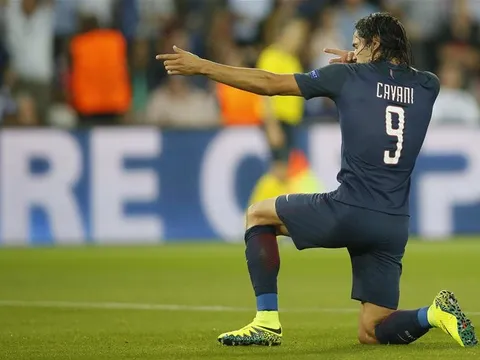 Cavani nói gì sau màn trình diễn dở tệ với Arsenal?