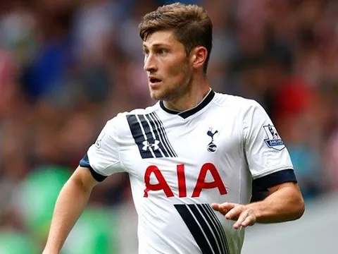 CĐV Tottenham muốn 'biếu' Ben Davies cho Chelsea