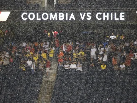Copa America: Bão về, trận bán kết 2 gián đoạn