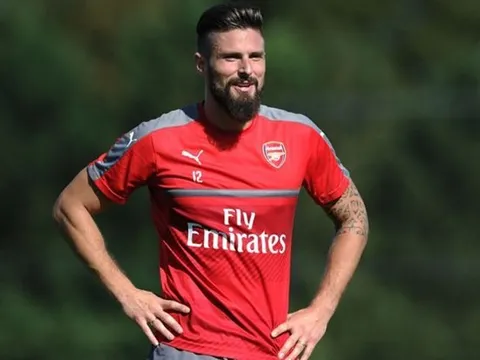 'Chắc chắn Giroud sẽ không rời khỏi Arsenal'