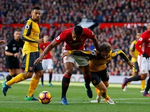 Chỉ duy nhất 1 mùa Man Utd chơi tệ hơn mùa này