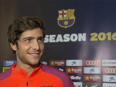 Chơi hay, Sergi Roberto được tung 'lên mây'