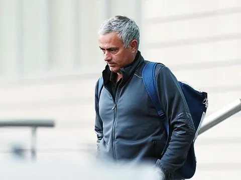 Chùm ảnh: Mourinho đầy ưu tư sau trận hoà Liverpool