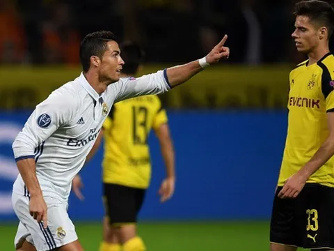 Chùm ảnh: Ronaldo nổ súng, nhưng Real vẫn 'ngại' Áo Vàng