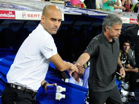 Chuyện lạ mà thật: Pep bỗng dưng bênh Mou