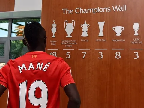 Chuyển nhượng ở Anfield: Bắt tàu điện đến Southampton