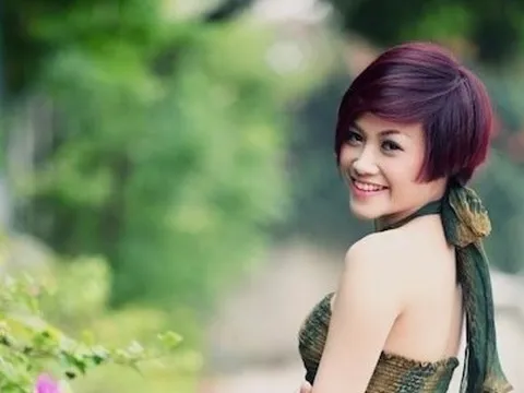 Cô vợ xinh đẹp, nóng bỏng của tuyển thủ Nghiêm Xuân Tú