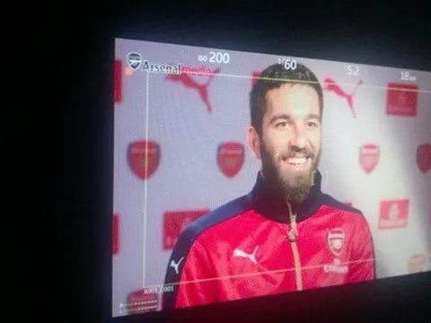 Bằng chứng Arda Turan gia nhập Arsenal?