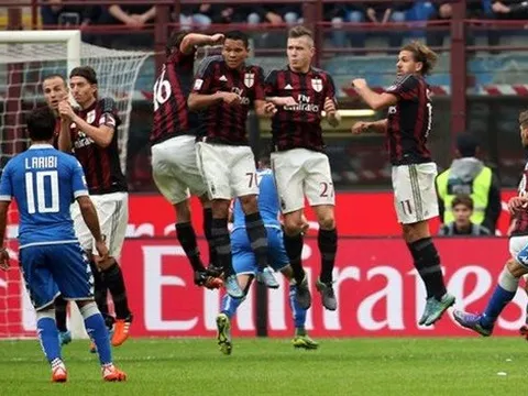 Công làm thủ phá, Milan may mắn lội ngược dòng Sassuolo
