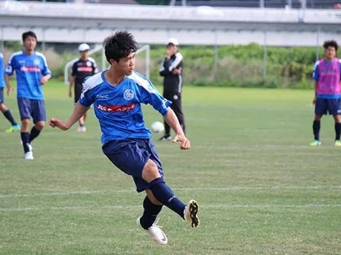 Công Phượng được đá chính vì... bầu Đức dự khán
