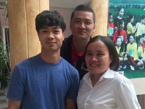 Công Phượng, Văn Toàn chi gần 10 triệu đồng mua vé AFF Cup