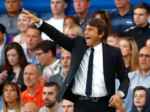 Conte: Chelsea sẽ không mua sắm điên rồ