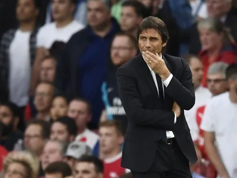 Conte ngửa bài với Chelsea