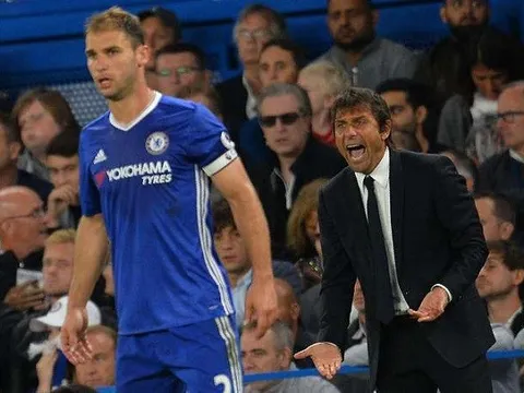 Conte 'nổi điên' trong phòng thay đồ Chelsea