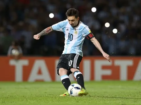 Copa America 2016: Tổ chức giải để Messi giành bóng Vàng?