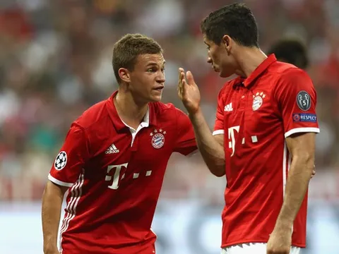Cú chích bóng kỹ thuật của Robert Lewandowski