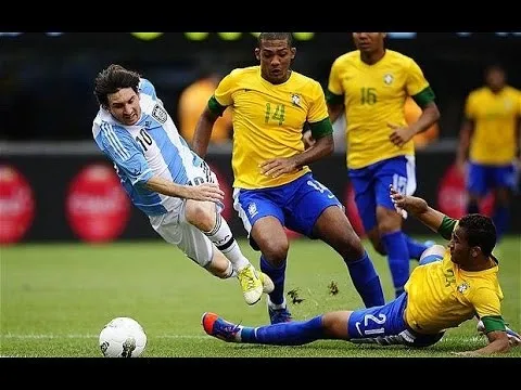 Cú hattrick tuyệt đỉnh của Lionel Messi vs Brazil