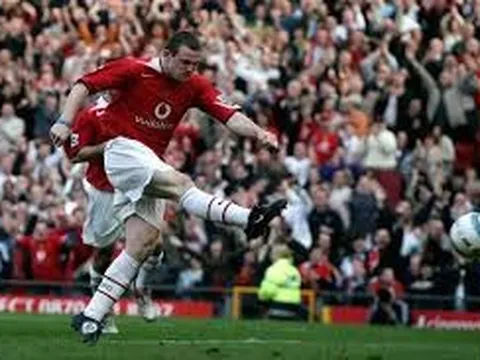 Cú volley như búa bổ của Wayne Rooney vs Newcastle