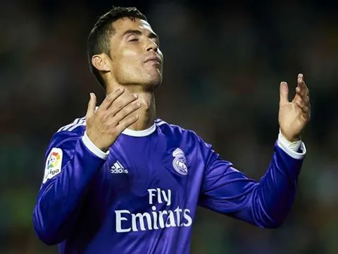 Cuộc đua QBV 2016: Đây là năm của Ronaldo