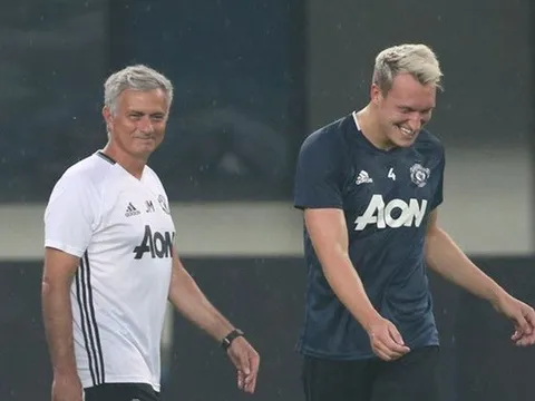Đã có đội bóng hỏi mua Phil Jones
