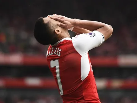 Đá hỏng penalty, điểm yếu chết người của Arsenal