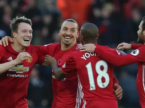 Dàn sao Man Utd "nở mũi" vì Juan Mata