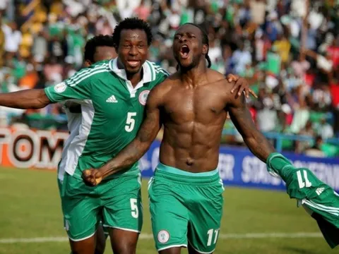 Dàn sao Ngoại hạng Anh giúp Nigeria đánh bại Algeria