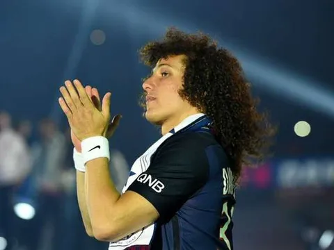 HLV Conte tiết lộ vị trí của David Luiz