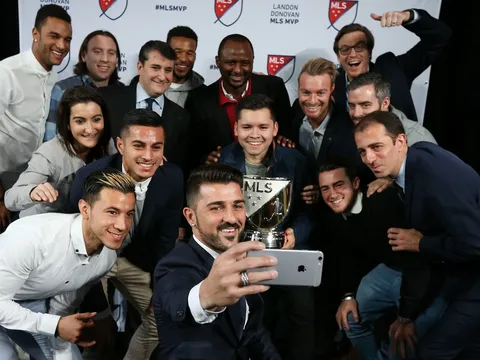 David Villa cực bảnh bao trong ngày nhận danh hiệu xuất sắc nhất MLS 2016