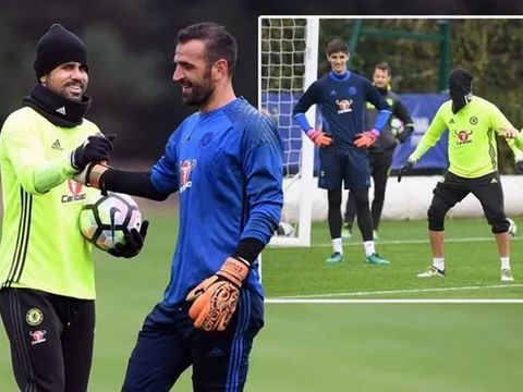 Diego Costa mang 'Halloween' đến sân tập của Chelsea