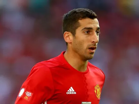 Điểm tin chiều 01/12: Mkhitaryan khiến Mourinho phấn khích; Việt Nam mất người trước Bán kết