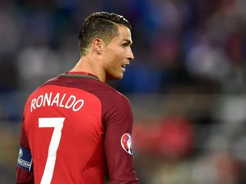 Điểm tin chiều 06/09: Ronaldo có thể gia nhập Barca; Brazil có tân đội trưởng; HLV Italia chỉ trích Chiellini