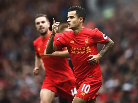 Điểm tin chiều 25/10: Coutinho ăn đứt Oezil, De Bruyne; Wenger chơi chiêu "khích tướng" tân binh