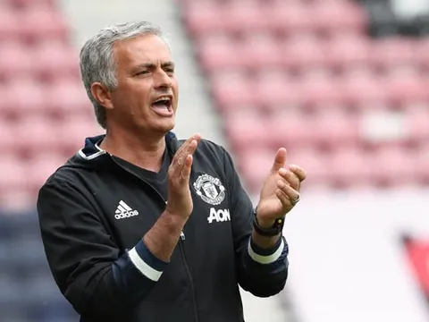 Điểm tin tối 13/09: Mourinho ra thiết quân luật, Terry chấn thương nặng, Real không phải ứng cử viên vô địch C1