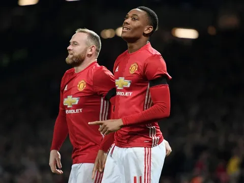 Điểm tin sáng 01/12: Man Utd vào Bán kết; Schweinsteiger tái xuất tại League Cup