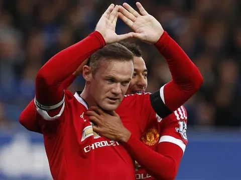 Điểm tin sáng 15/10: Klopp thần tượng 3 sao bự M.U; Chelsea khuynh đảo TTCN mùa Đông