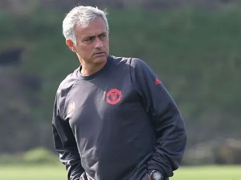 Điểm tin sáng 16/09: NHM kêu gọi sa thải Mourinho; Griezmann mở đường đến M.U