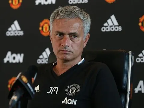 Điểm tin sáng 20/08: Mourinho đi vào lịch sử M.U; Tương lai Joe Hart được định đoạt