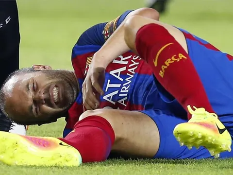 Điểm tin sáng 23/10: Iniesta nguy cơ lỡ Siêu kinh điển; Koscielny hé lộ bến đỗ tương lai