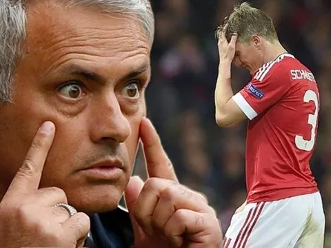 Điểm tin sáng 27/08: Mourinho thách Bayern mua lại Schweinsteiger; Chelsea khoá sổ chuyển nhượng; Inter nổ 2 bom tấn