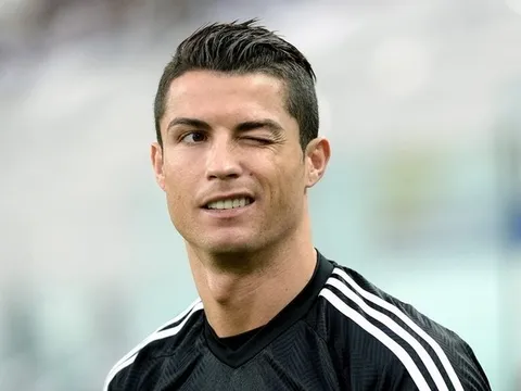Điểm tin sáng 29/11: Ronaldo sắp đạt cột mốc khủng, Cầu thủ M.U vô dụng, Barca sẽ 'sống mái' với Real