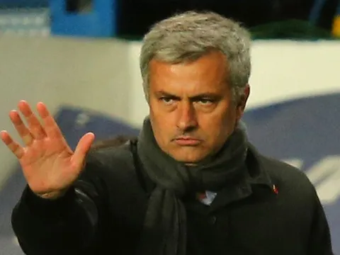 Điểm tin tối 04/11: Mourinho ‘nổi điên’, Liverpool mạnh nhất nước Anh, Toure xin lỗi Man City