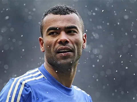 Đỉnh cao của Ashley Cole ở Chelsea