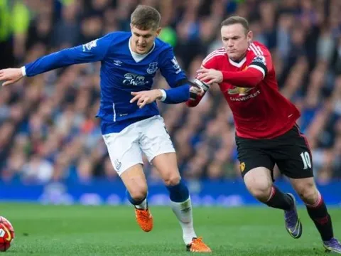 Man City ra giá chót hỏi mua John Stones