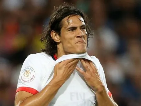 Edinson Cavani khiến PSG nhớ Ibrahimovic