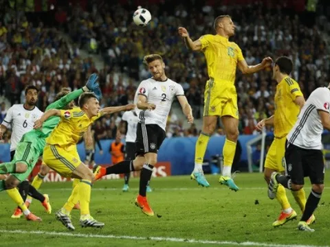 02h00 ngày 17/06, Đức vs Ba Lan: Tấm vé đầu tiên