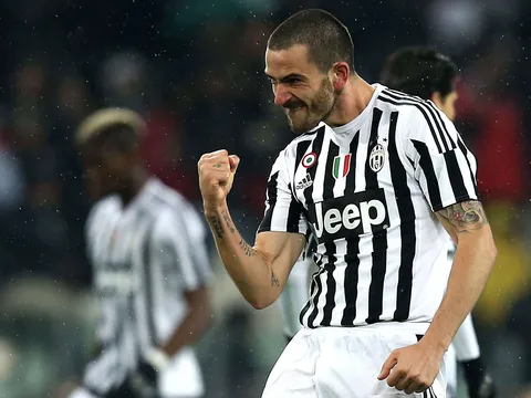 Đụng Zagreb, Juve quay lại sơ đồ 3 hậu vệ