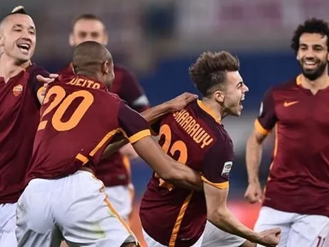 Dzeko tỏa sáng, Roma đại thắng Crotone
